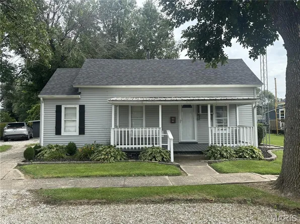 310 W Home St, Vandalia, MO 63382