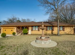 428 Harn Dr, Lewisville, TX 75057