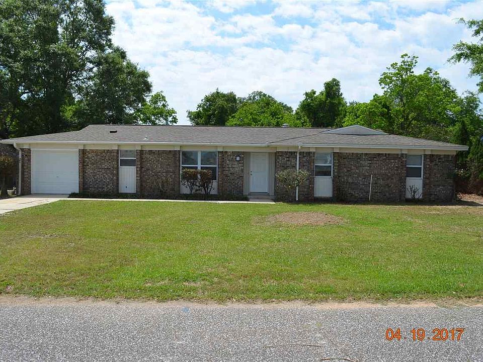 1st image of 12163 Longwood Dr