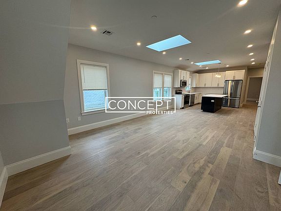 4th image of 51 Fairbanks St #3CP