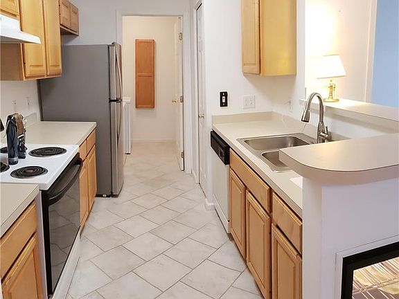 4th image of 14709 Lenox Dr #109