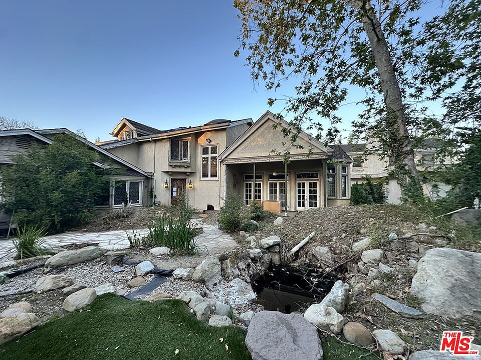 1st image of 5250 Louise Ave