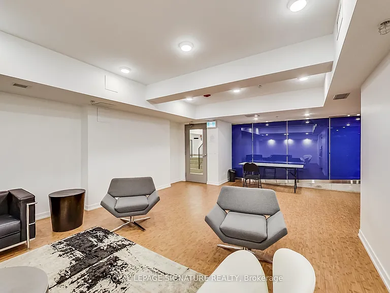 1205 Queen St W #Penthouse 704 — Photo 48