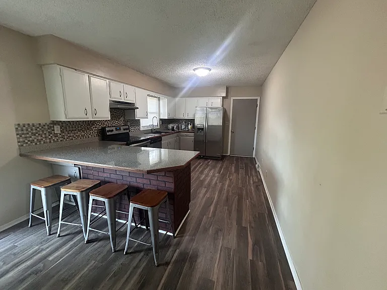 1205 SE Belmont Dr — Photo 3