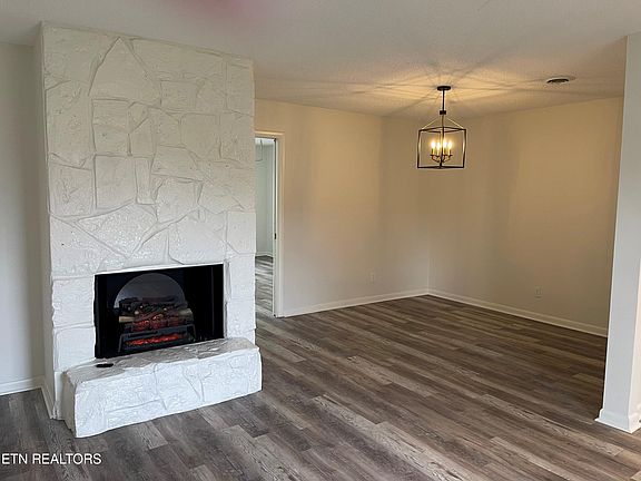 3rd image of 7914 Gleason Dr APT 1040