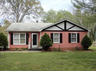 101 Baucom Ln, Huntersville, NC 28078