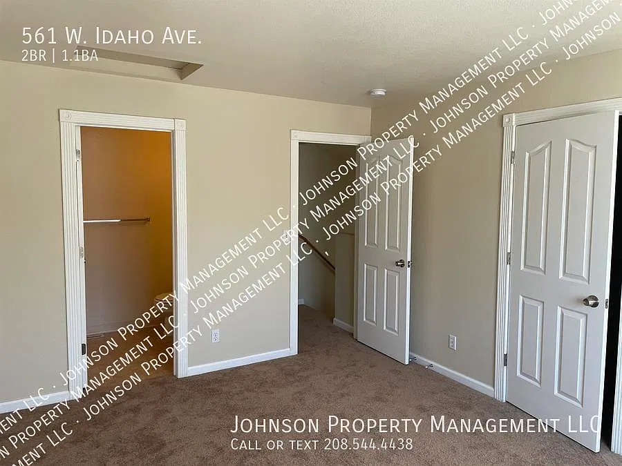 Many amenities on this West Meridian Townhome Style 2 bedroom! — Photo 4