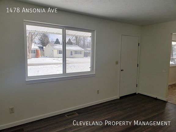 3rd image of 1478 Ansonia Ave