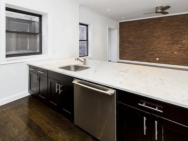 1377 Lexington Ave #4A — Photo 4