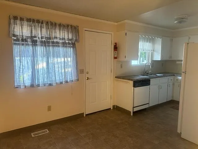 Kitchen and dining area