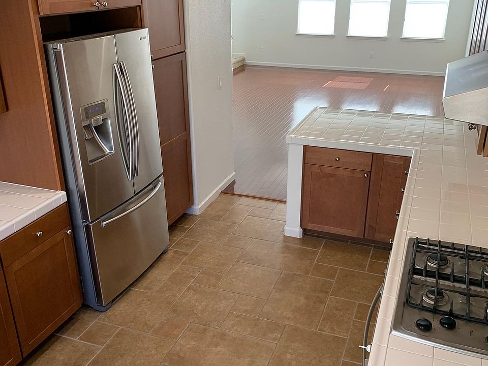 Kitchen to Family Room