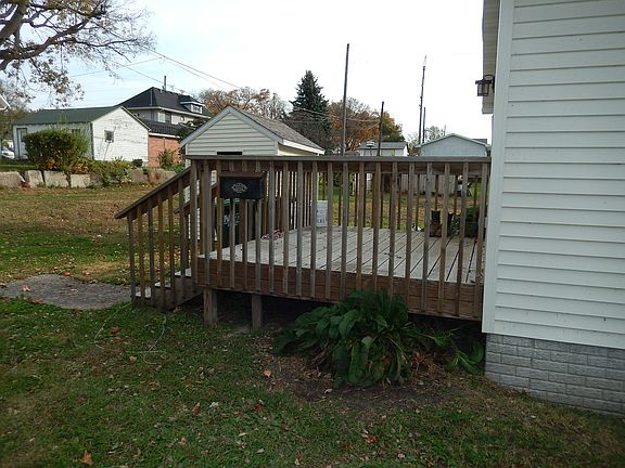 3rd image of 317 S. John Wayne Dr
