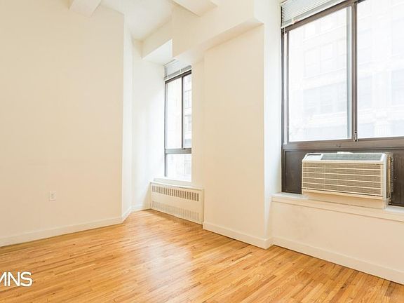 3rd image of 31 E 31st St Frnt 2