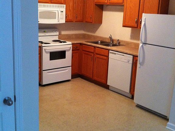 5th image of 1201 Ash Ridge Dr Unit C