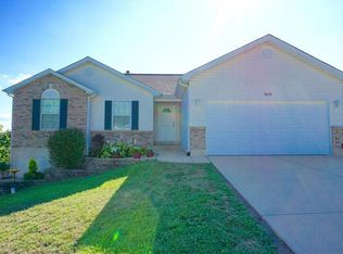 909 Creekview Ct, Pevely, MO 63070