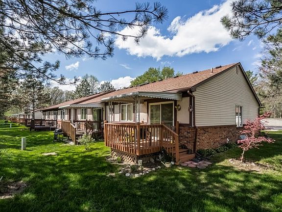 4th image of 32985 Woodworth Ct