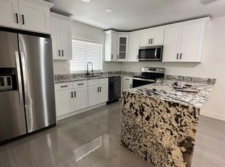 3850 N Lake Dr UNIT 142, Tampa, FL 33614