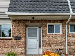 2050 Upper Middle Rd #43, Burlington, ON L7P 3R9