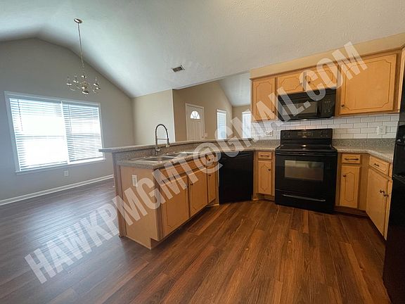 Kitchen and eat-in dining room
