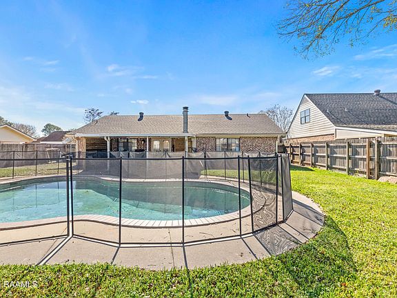 5th image of 120 Berrybrook Dr