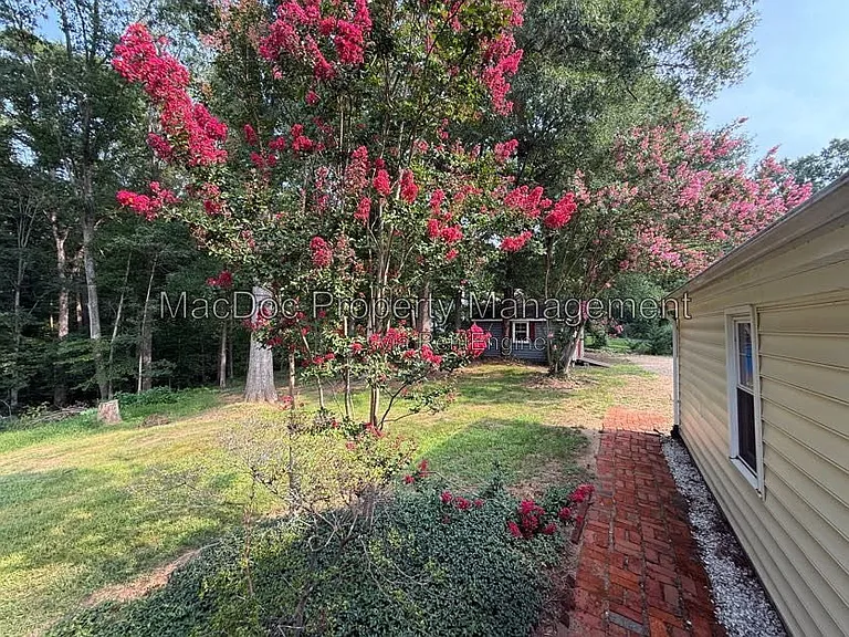 428 Ingleside Dr — Photo 45