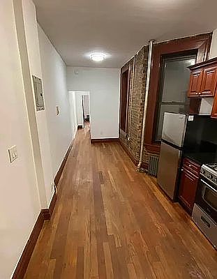 2nd image of 114 E 97th St #2