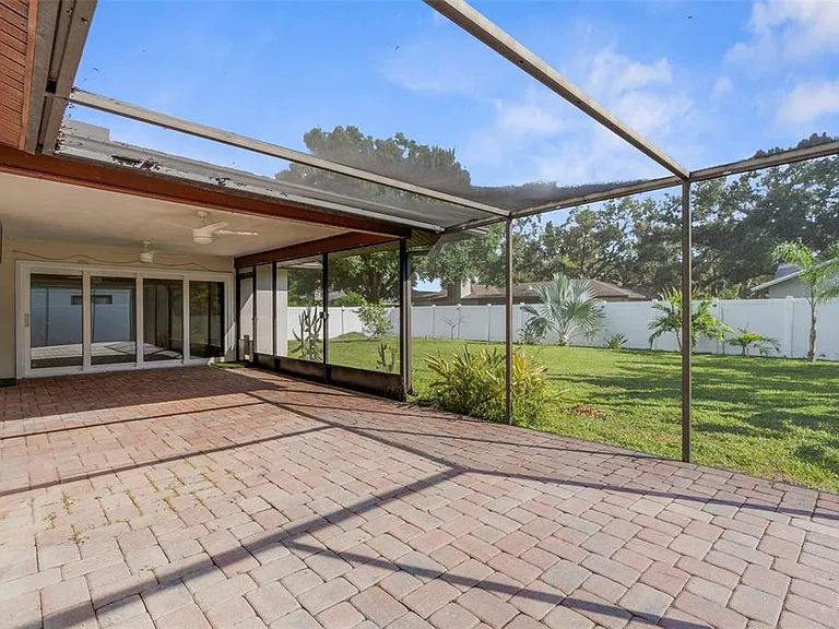 4250 Marlowe Dr — Photo 27