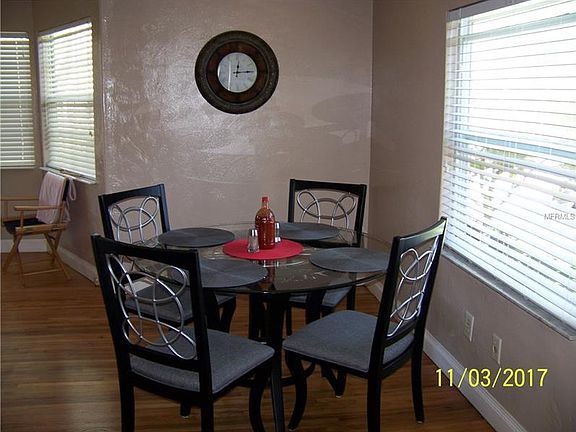 5th image of 702 Avenue H NE