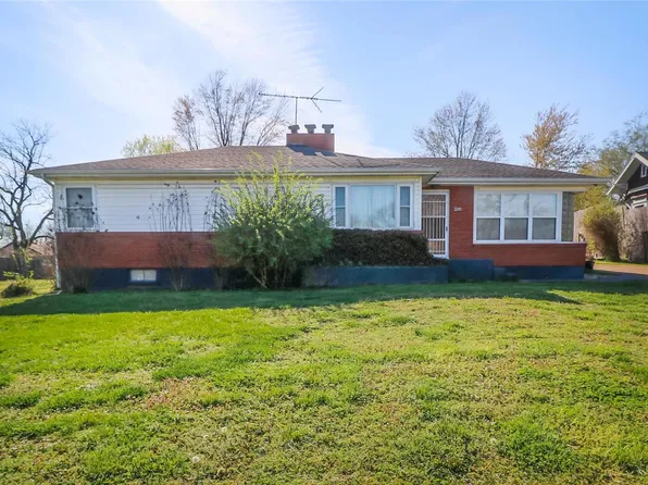 406 N Commercial St, Crocker, MO 65452