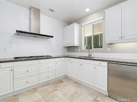 5th image of 13262 Los Robles Ct