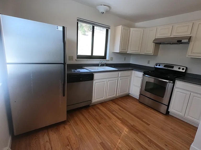 101 Canyon — Photo 2