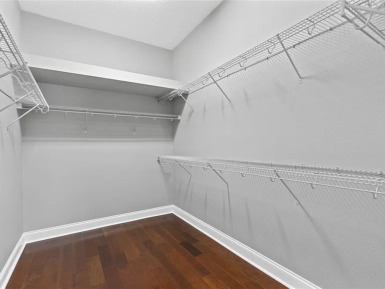 8631 Laureate Blvd — Photo 14