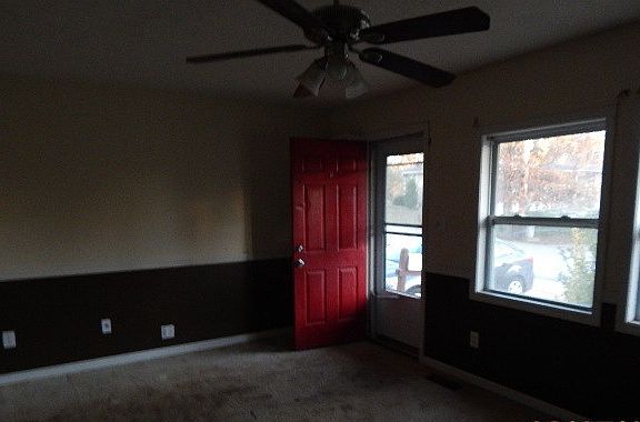 4th image of 1109 Apple St