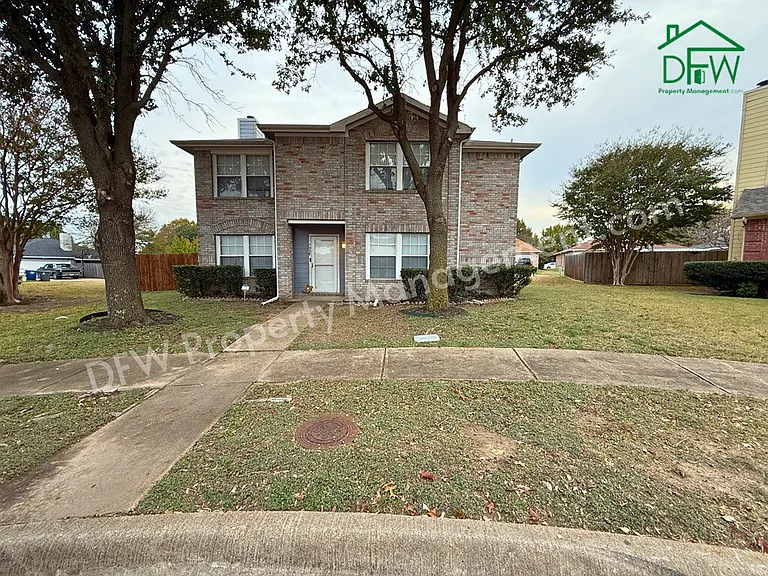 7938 Christian Ct — Photo 1