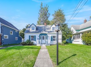 221 Paterson Ave, Midland Park, NJ 07432