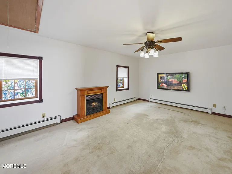 120 2nd St #BACK HOME — Photo 3