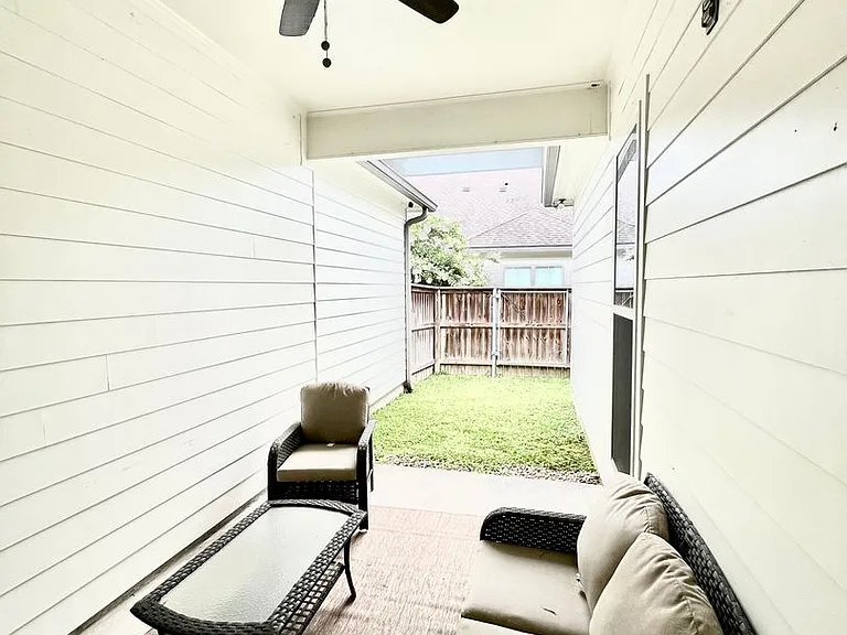 8111 Stonelake Ave — Photo 19