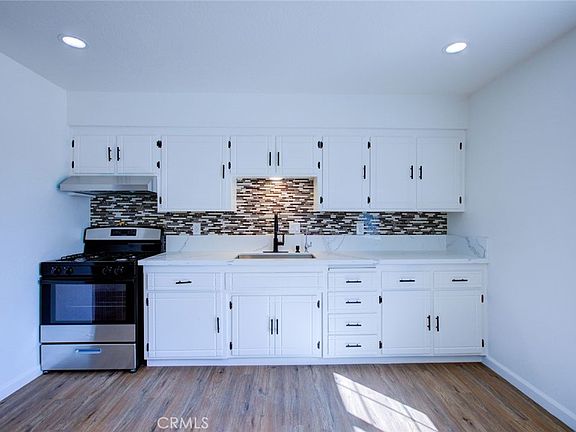 5th image of 2894 Elm Ave