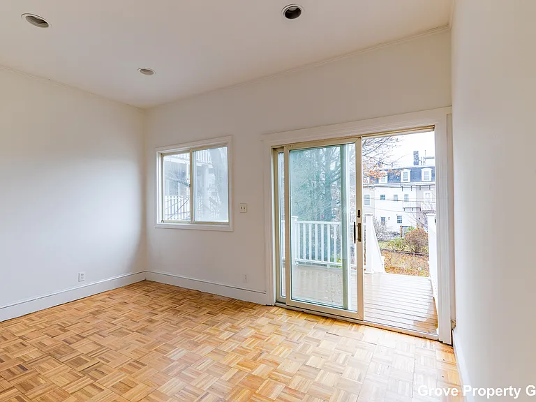 178 L St #1 — Photo 3