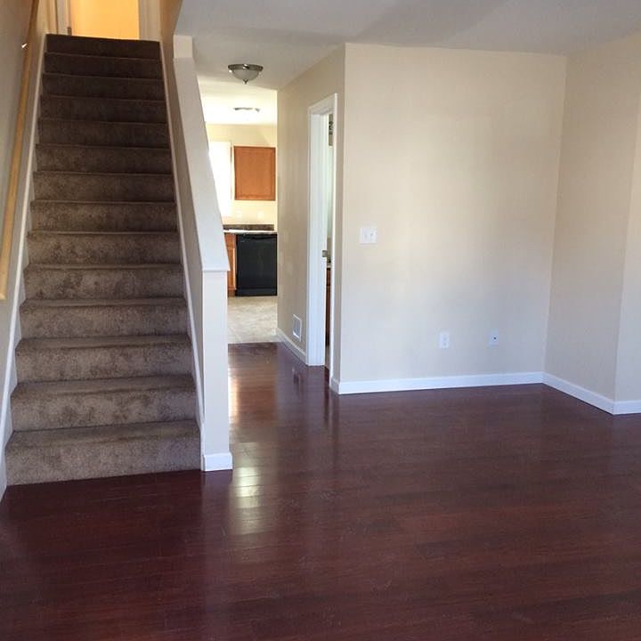 2nd image of 30 Cambridge St