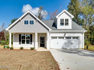 207 Double Eagle Rd, Burgaw, NC 28425