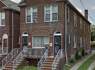 29-34 164th St #2, Flushing, NY 11358