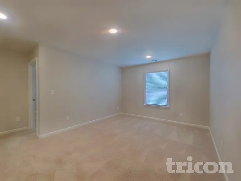 80 Leyland Ct — Photo 16