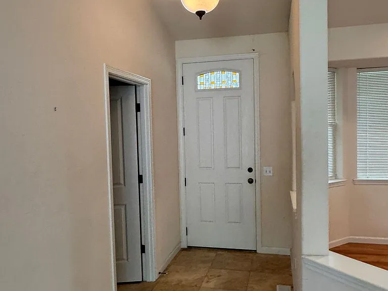 1707 E Ashford Way — Photo 10