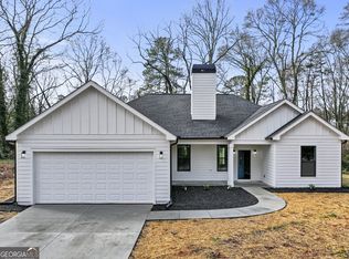 41 W Cordes Pl, Commerce, GA 30529