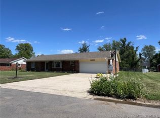 2313 Locust Dr, Seymour, IN 47274