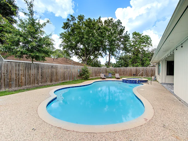9126 Benwick Dr — Photo 7