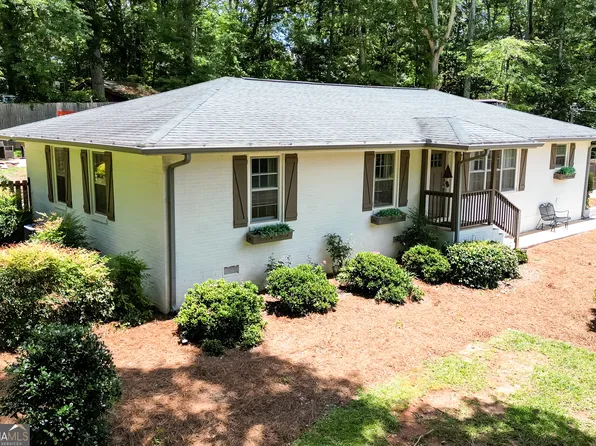 456 Seavy St, Senoia, GA 30276