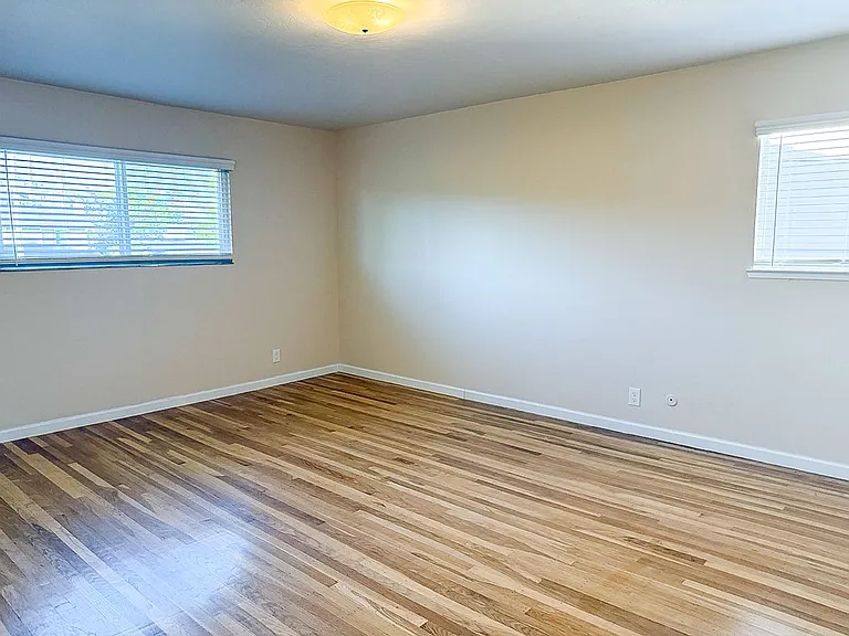 6403 Tamalpais Ave — Photo 12