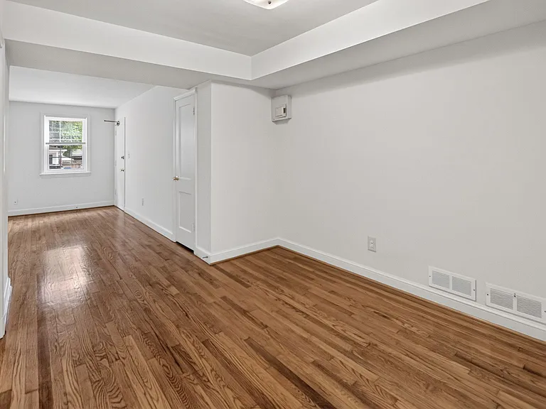 7818 Tilbury St #26 — Photo 6